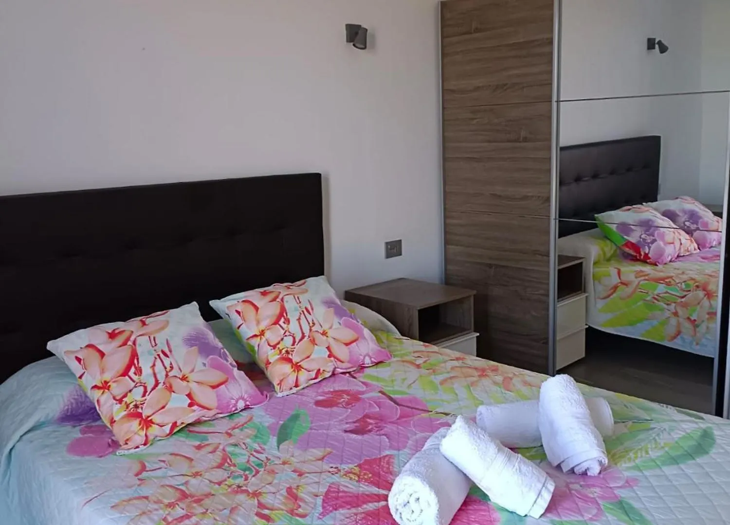 Luxury Villa Sea Views Heated Pool Private Jacuzzi Wifi Bbq Parking Tennis Court Candelaria