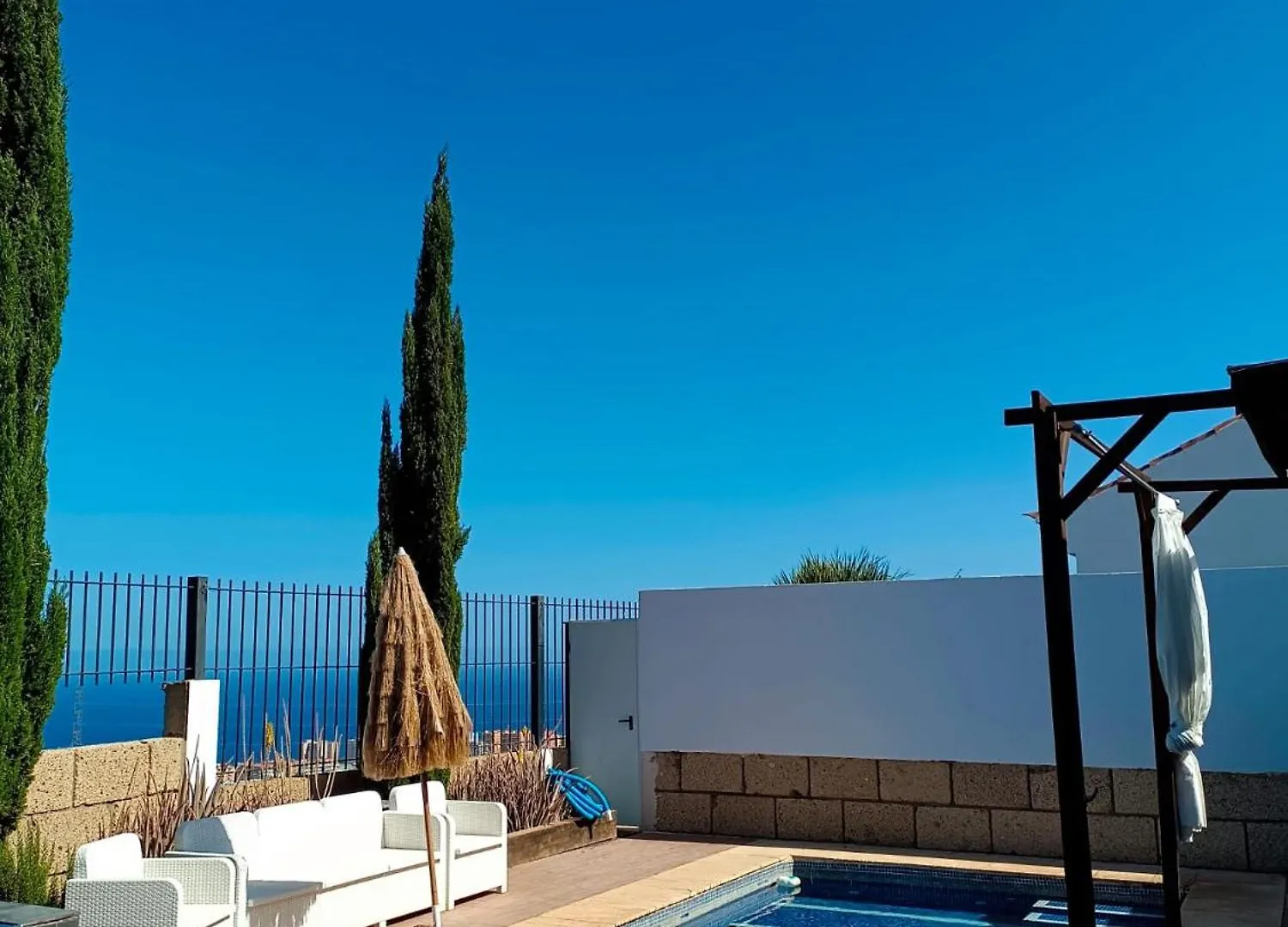 Luxury Villa Sea Views Heated Pool Private Jacuzzi Wifi Bbq Parking Tennis Court Candelaria